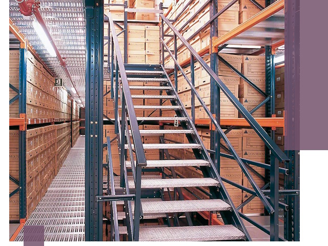 Лестницы складские прочные и безопасные под ключ в Абакане