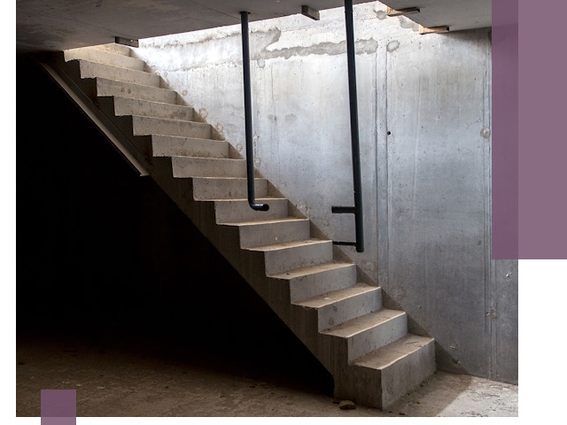 Изготовление и монтаж лестниц в подвале в Абакане