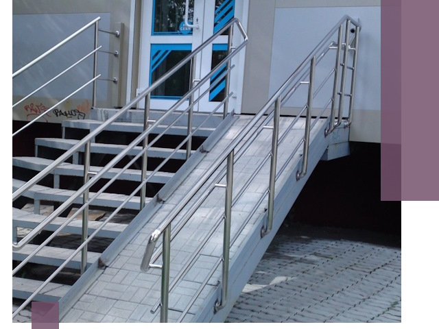 Пандус на крыльцо под ключ в Абакане: монтаж и изготовление