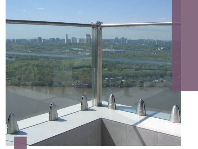 Стеклянные парапеты премиум класса в Абакане для домов и бизнесов