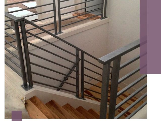 Изготовление поручней из металла и дерева в Абакане